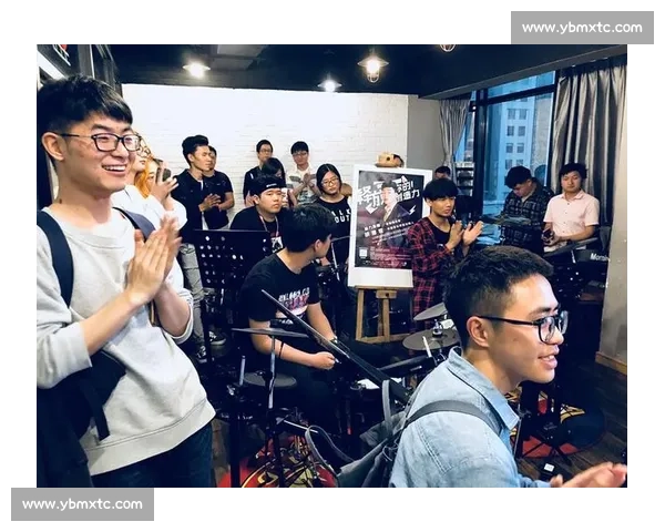 全城热舞 激情碰撞 DJ舞蹈大赛掀起潮流狂潮 选手精彩亮相燃爆全场 全城热舞 激情碰撞 DJ舞蹈大赛掀起潮流狂潮 选手精彩亮相燃爆全场