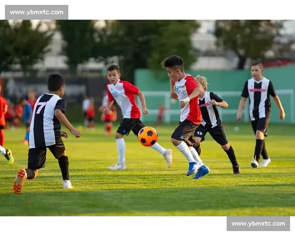 带小孩看足球比赛的五大好处，培养兴趣增进亲子关系